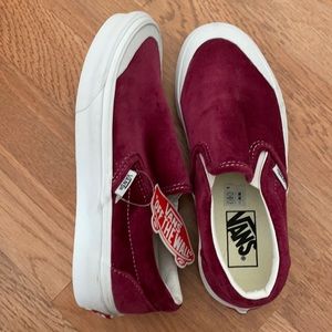 Burgundy velvet Vans slip-ons NWT